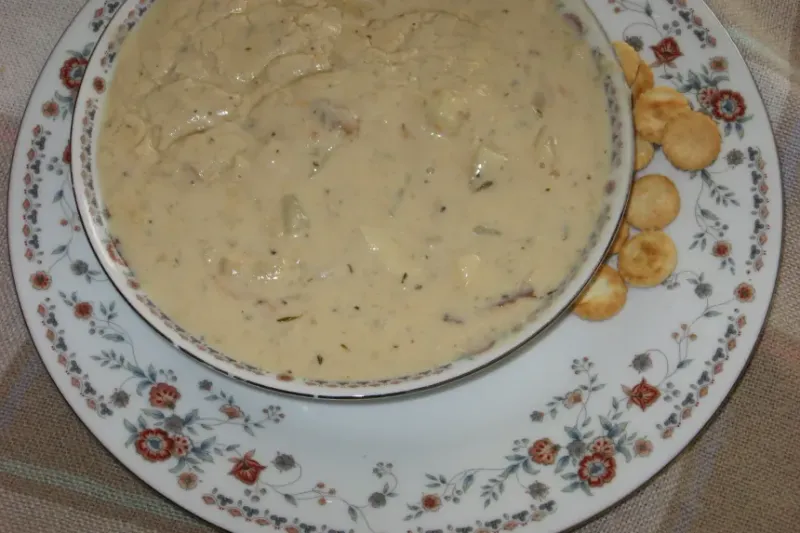 Tourist-Trap Clam Chowder