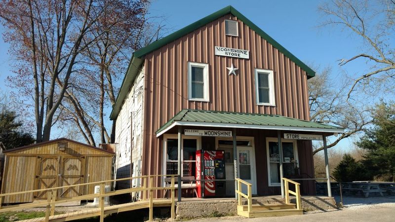 Moonshine Store – Martinsville