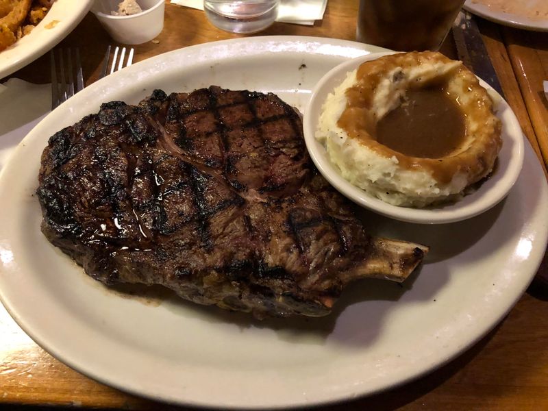 Bone-In Ribeye (20 oz) - Rating: 9.5/10