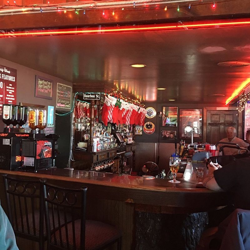 Lincoln's Roadhouse