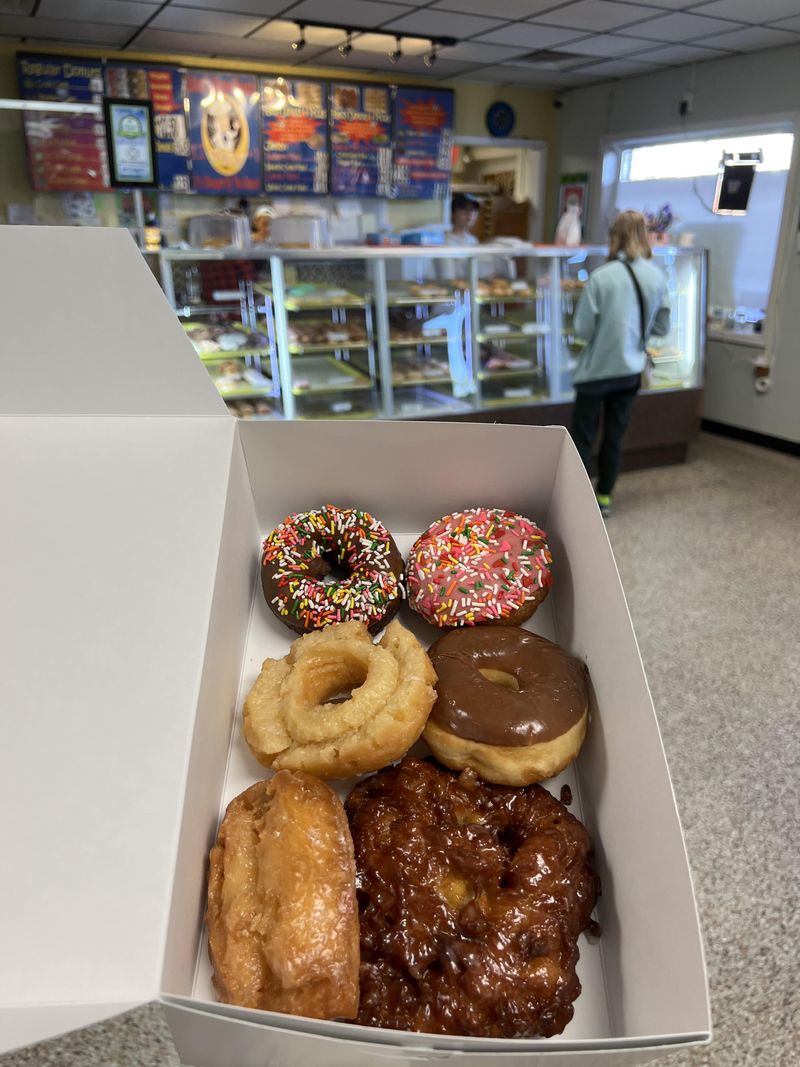 Baker's Dozen: Charlotte's No-Frills Champion