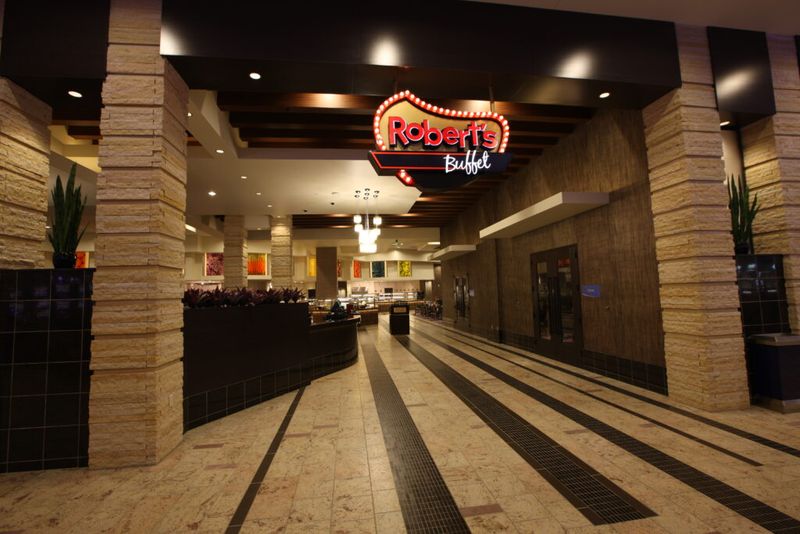 Robert's Buffet At Grand Falls