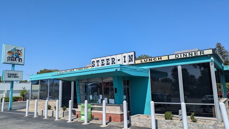 Steer-In Diner 