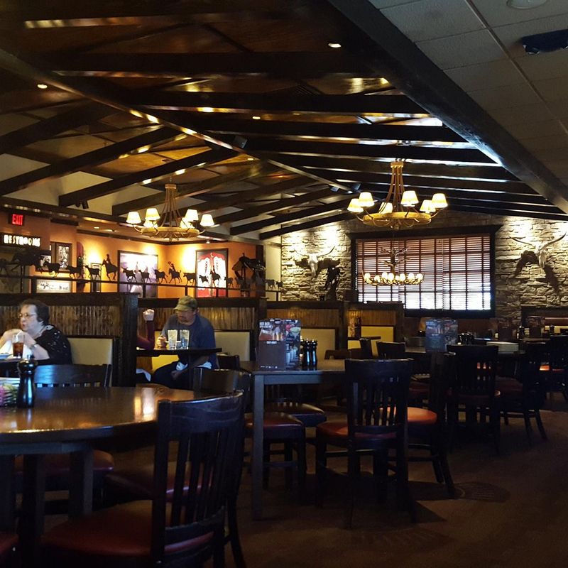 LongHorn Steakhouse 