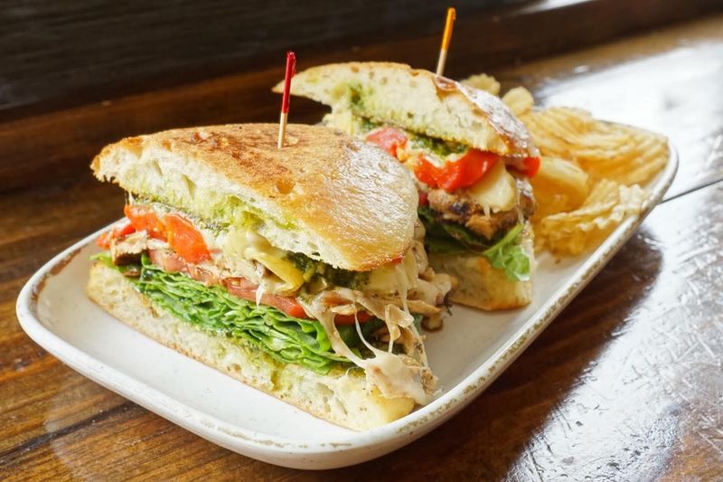 Mudgie's Deli (Detroit – Corktown)
