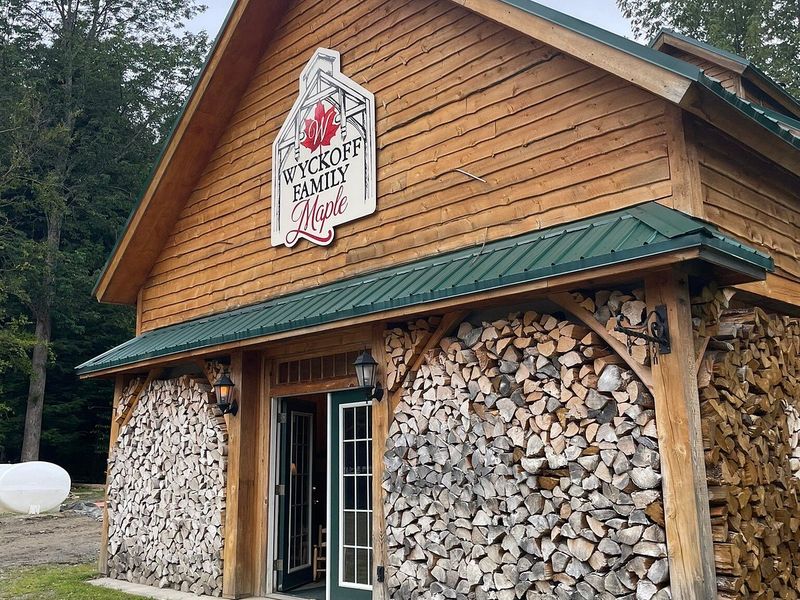 Wyckoff Family Maple (Jeffersonville)