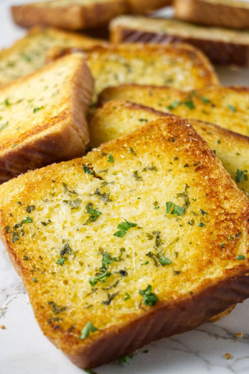 Texas Toast: Thick-Cut Buttery Brilliance