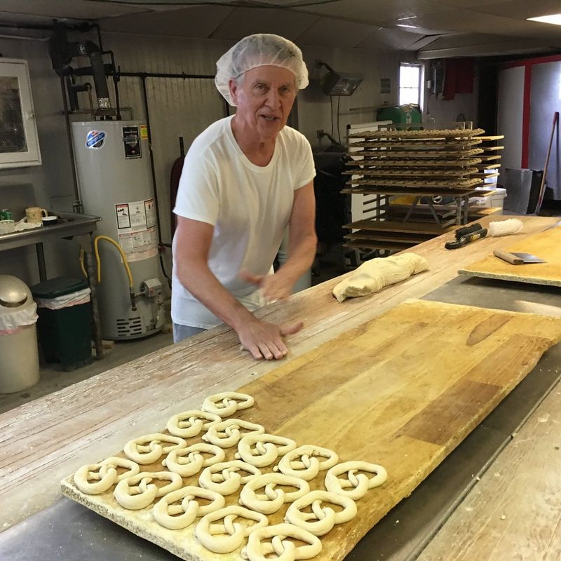 Revonah Pretzel Bakery – Hanover