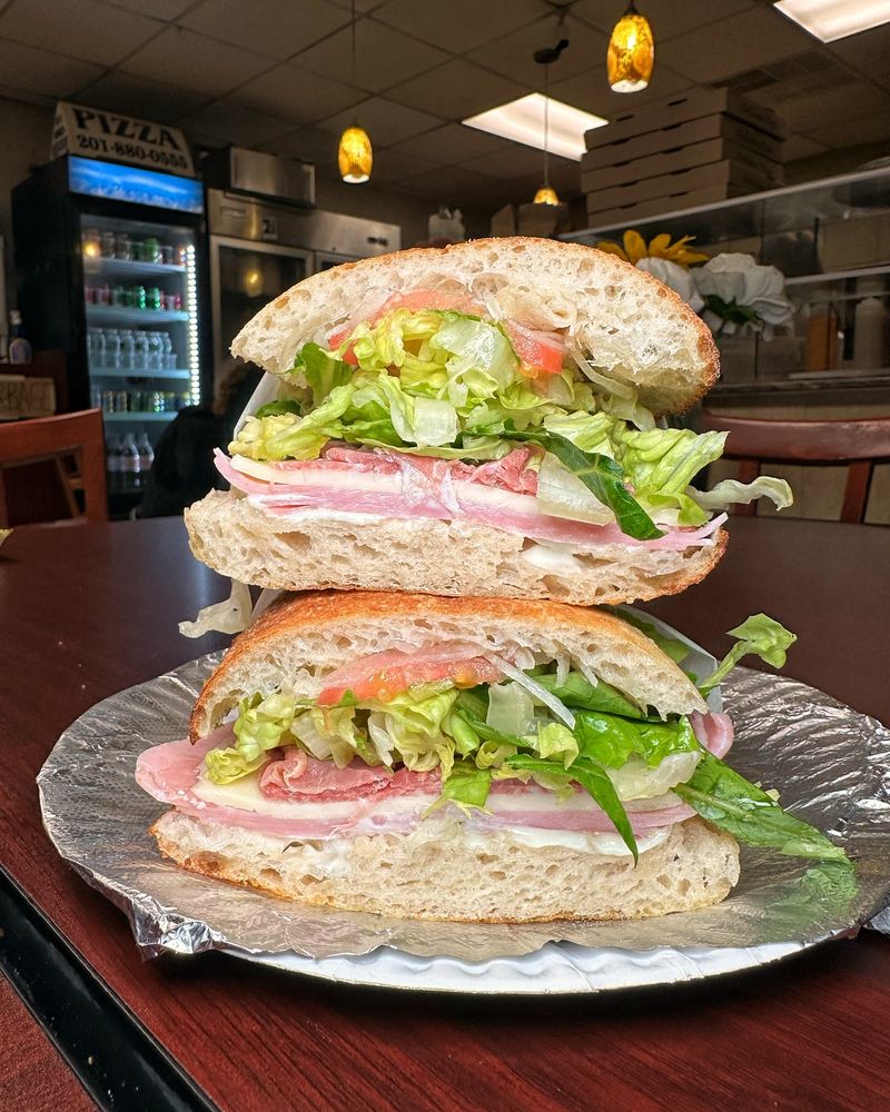 Main Street Deli – Hearty Portions And Bold Flavors