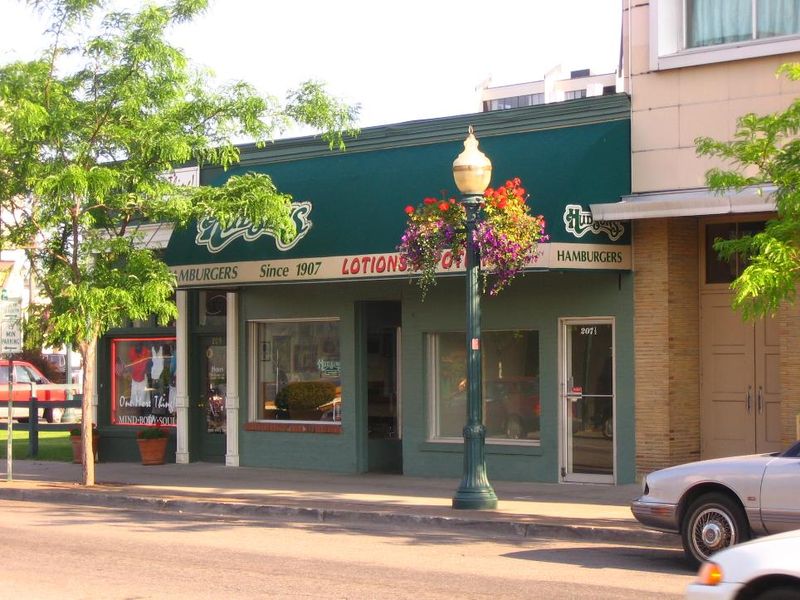 Hudson's Hamburgers 