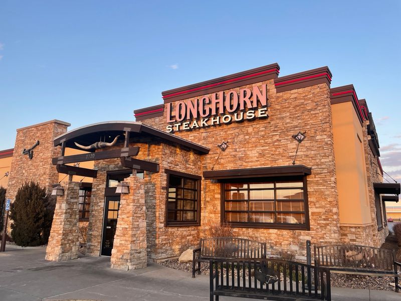 Longhorn Steakhouse - Corporate Cowboy