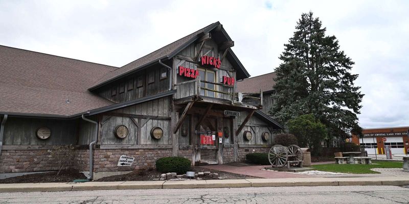 Nick's Pizza & Pub – Crystal Lake