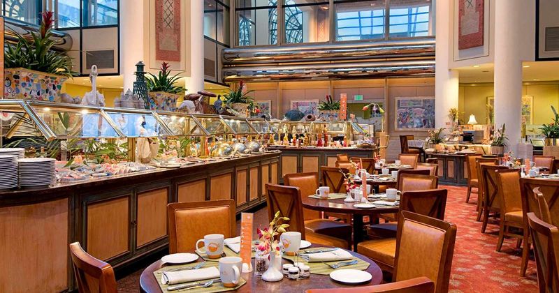 Cafe Sierra Seafood & Prime Rib Buffet – Hilton Los Angeles/Universal City