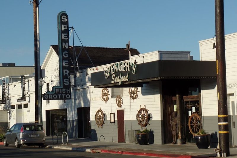 Spenger's Fresh Fish Grotto – Berkeley, CA