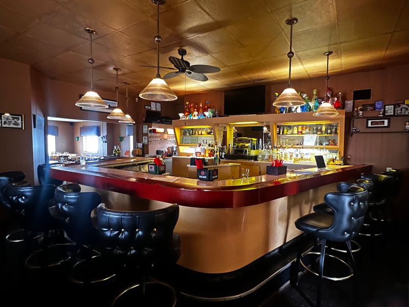 Jackson Grill: Milwaukee's Intimate Steakhouse Gem