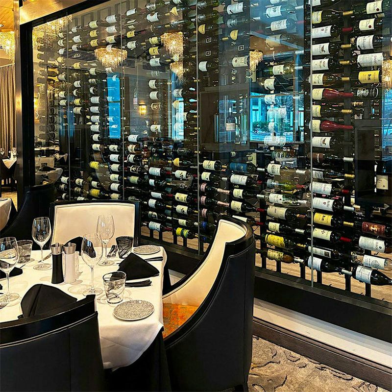 Eddie Merlot's 