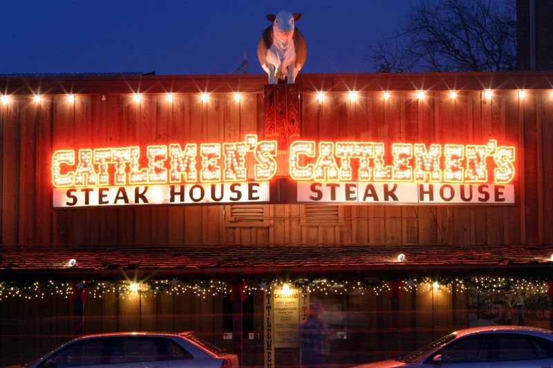 Cattlemen's Steakhouse - Fort Worth Tourist Trap