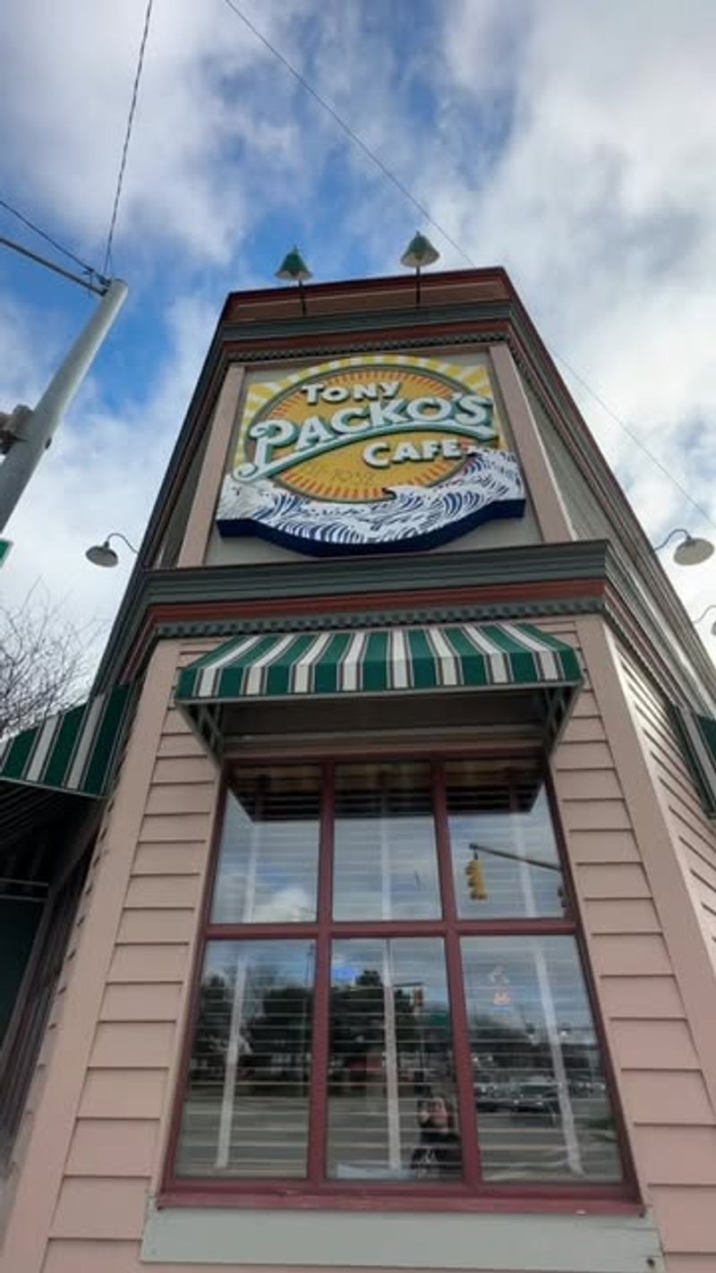 Tony Packo's Cafe 