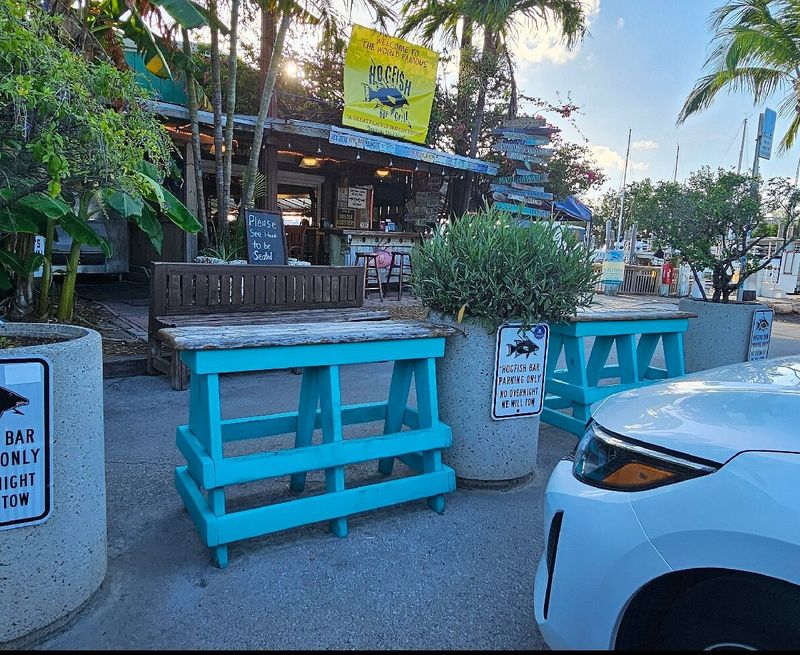 Hogfish Bar & Grill 