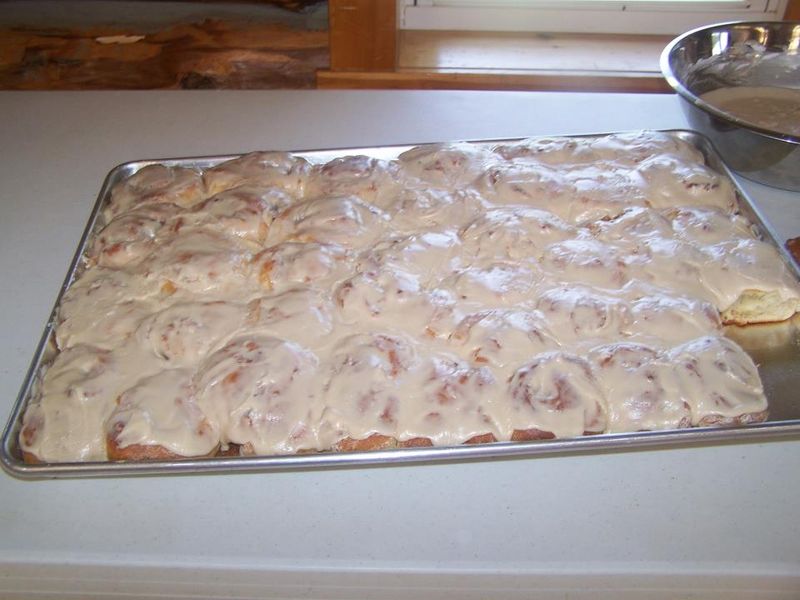 Cinnamon Rolls (Ranch-Style)