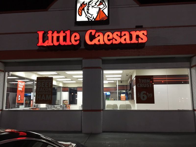 Little Caesars Brings Pizza Place Ring Game