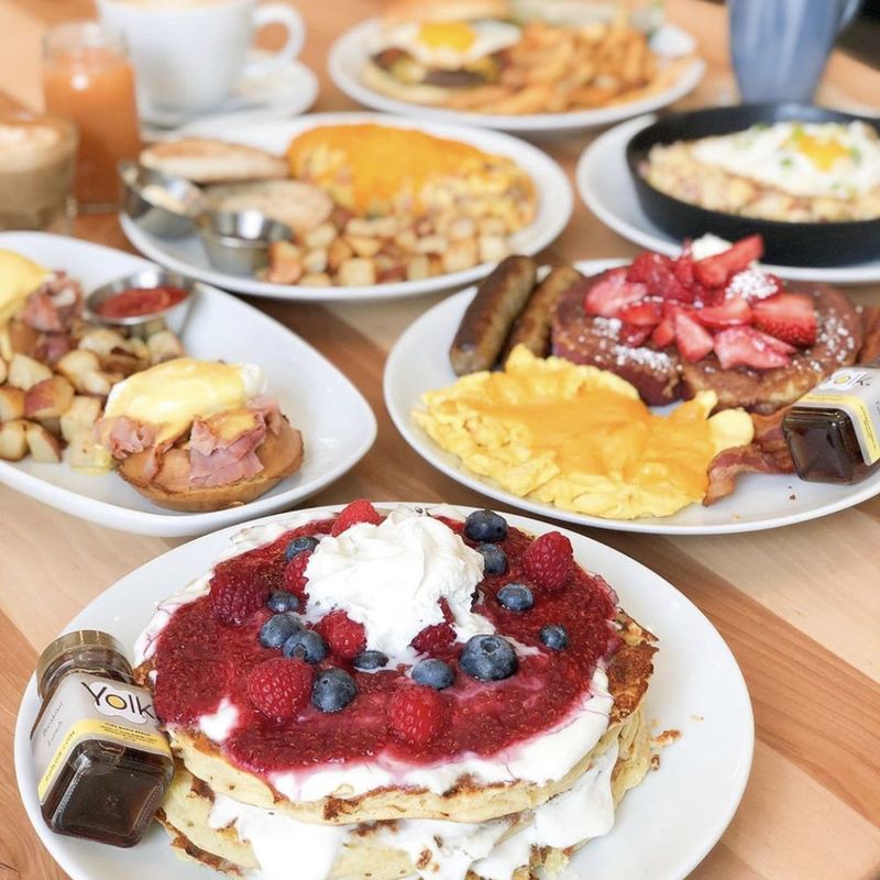 Yolk – Creative Breakfast Dishes And Fresh Ingredients