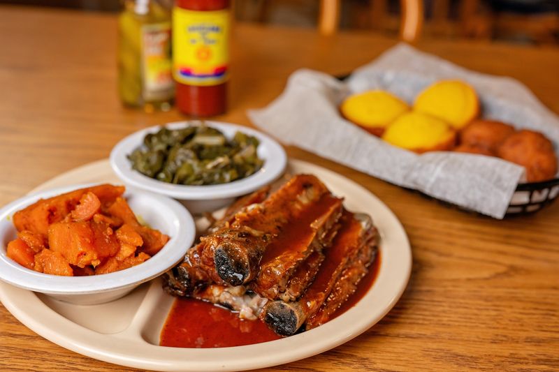 Lindsey’s BBQ & Hospitality House (North Little Rock)