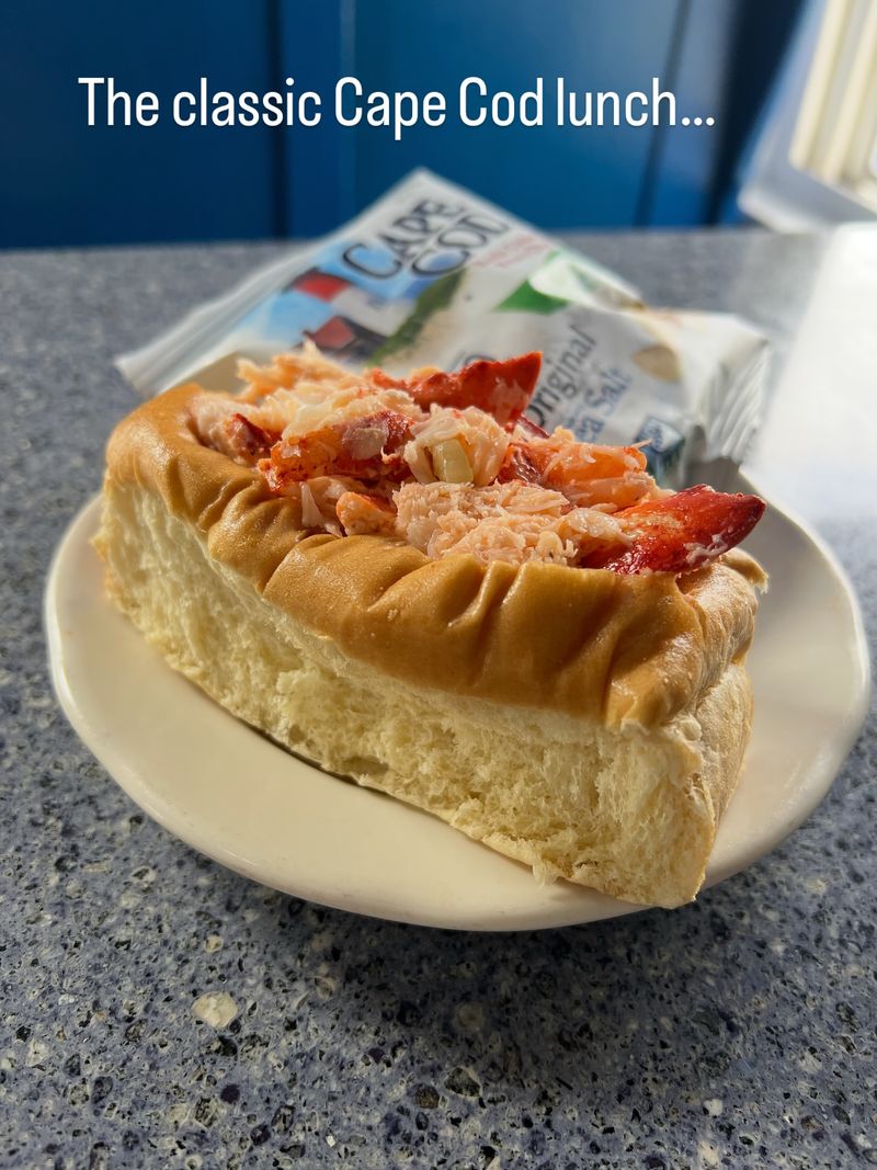 Four Seas Ice Cream & Lobster – Centerville