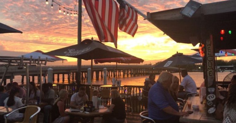 16 Classic Florida Diners Serving Nostalgia Worth The Drive
