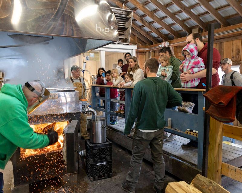 Lake Metroparks Farmpark Maple Sugaring Weekends
