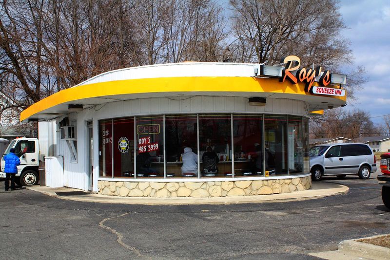 Roy's Squeeze Inn (Ypsilanti & Canton)
