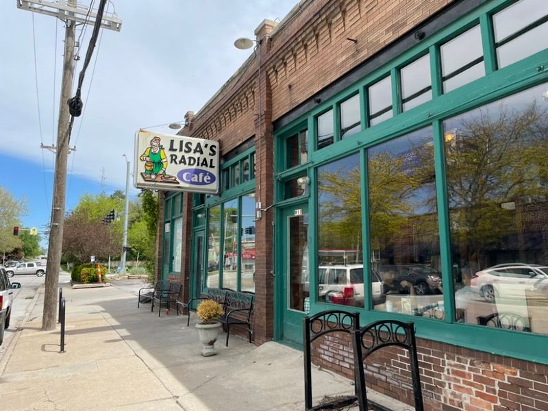 Lisa’s Radial Cafe (Omaha)