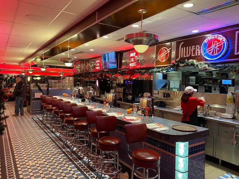Silver Diner - Northern Virginia's Retro Revival
