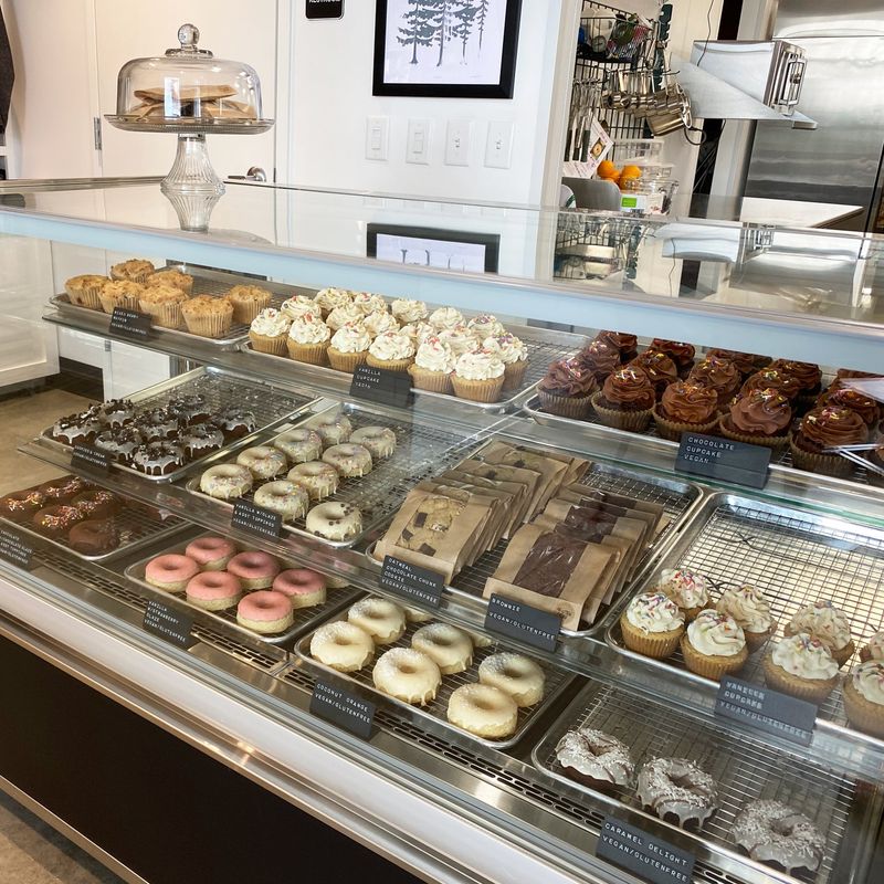 Plant Cakes Bake Shop – Wake Forest
