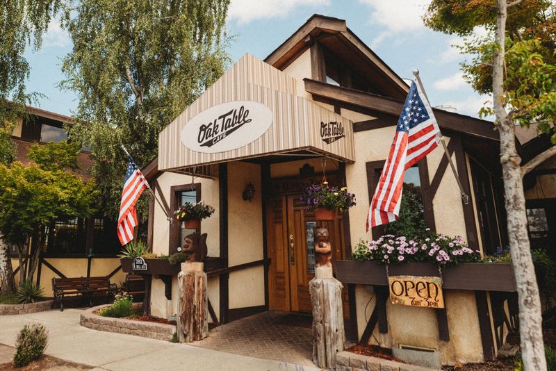The Oak Table Café – Sequim