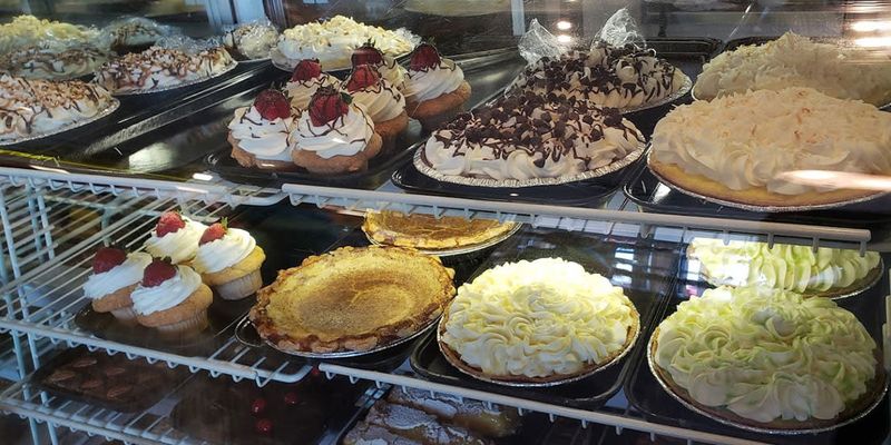 FarmHouse Cafe & Bakery (Omaha)