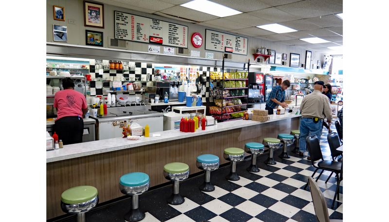 Dinglewood Pharmacy (Columbus)