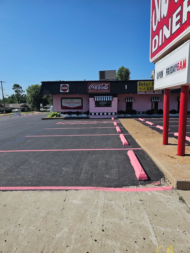 Sherri's Diner Keeps Oklahoma City Satisfied