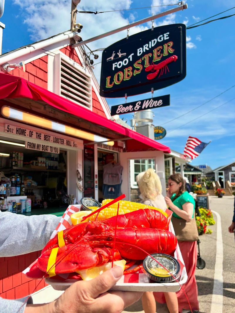 Footbridge Lobster: Tiny Shack With Mighty Flavors