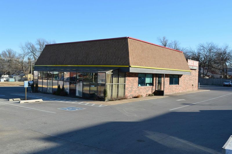 Chuck House Anchors Oklahoma City Comfort