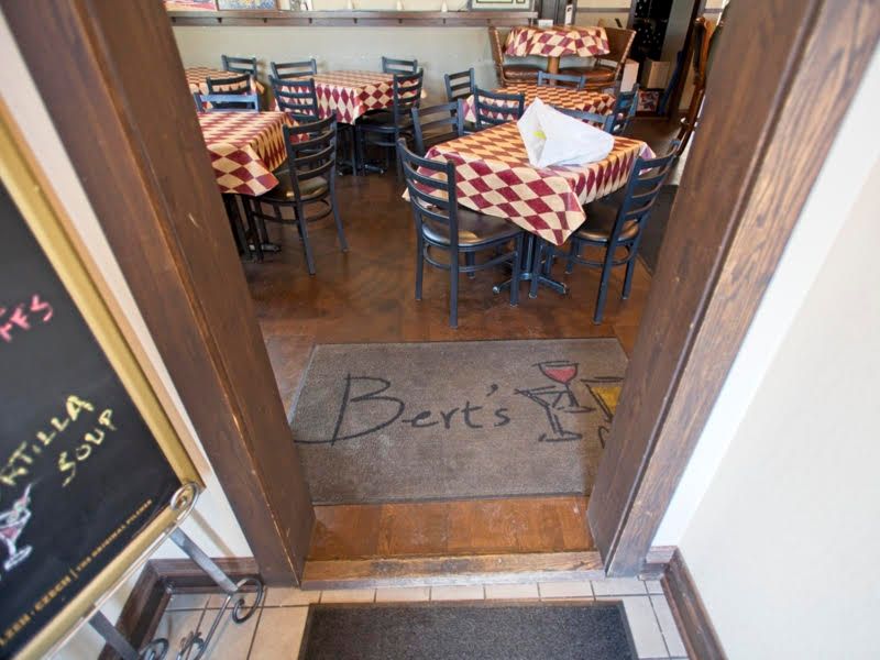 Bert's Bar & Grill