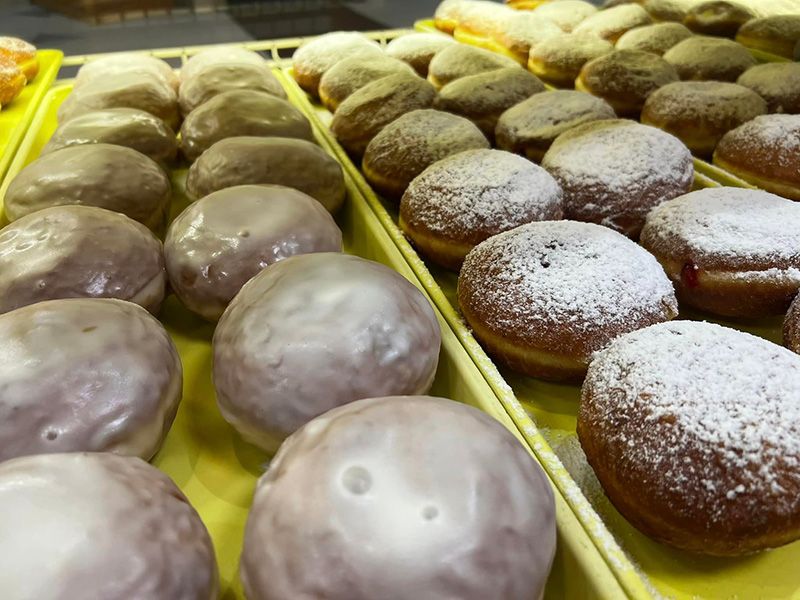 Minooka Pastry Shop