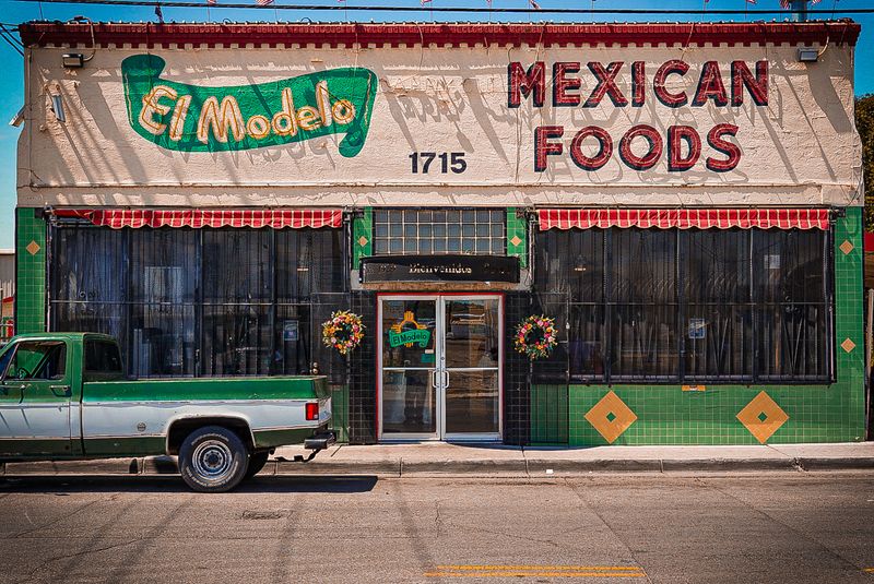 El Modelo: Tamale Heaven Since 1929