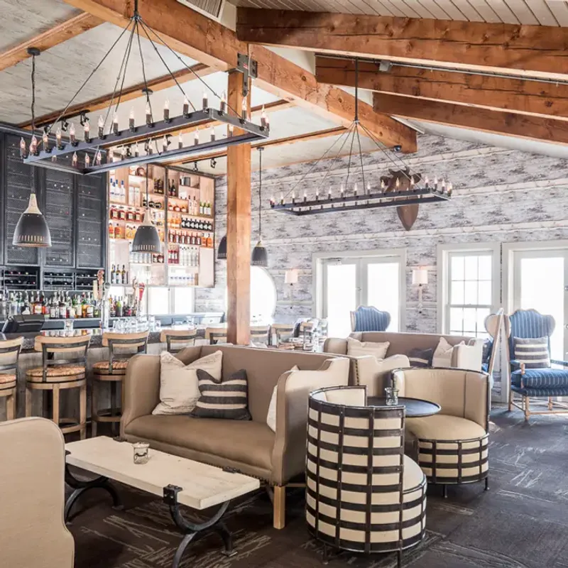 Royal River Grill House: Elegant Dining Along Yarmouth's Waterfront