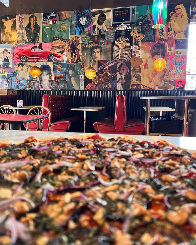 Old School Pizzeria