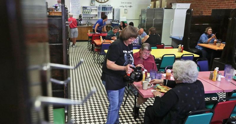 Legends Cafe