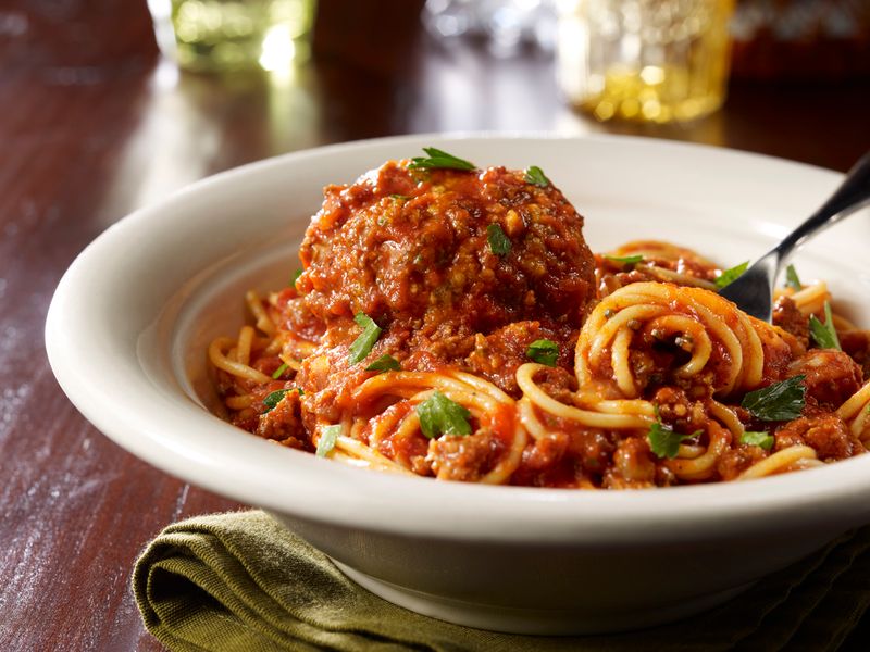 Maggiano's Little Italy: Family-Style Feasting