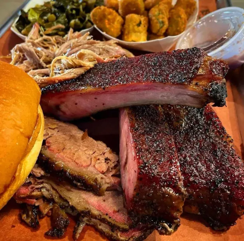 Smitty's Best BBQ & Catering: Neighborhood Smoke Joint