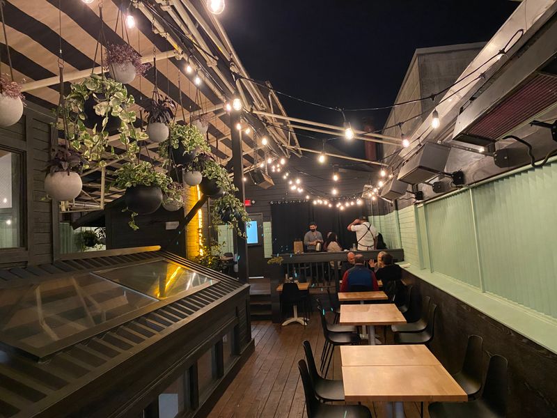 Fiorella Sunset's Neighborhood Pizza Paradise
