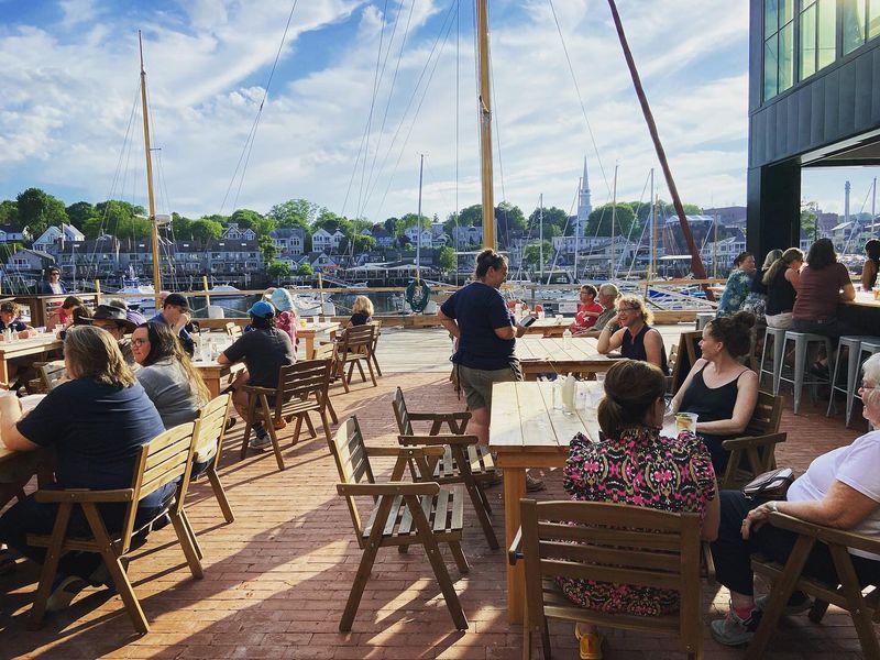 Barren's Distillery and Restaurant: Farm-to-Glass Spirits With Ocean Views